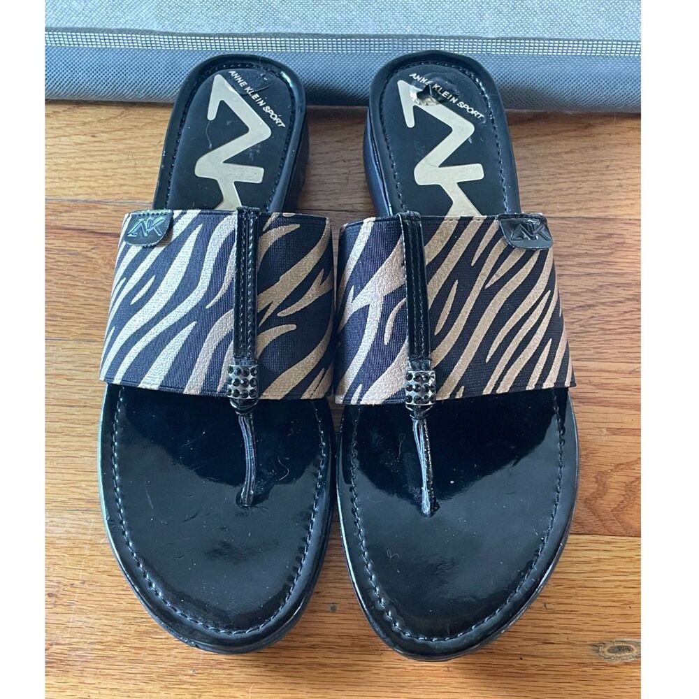 Anne Klein Sport Women's Zebra Print Thong Sandals Black Patent Slip On Sz 9.5M